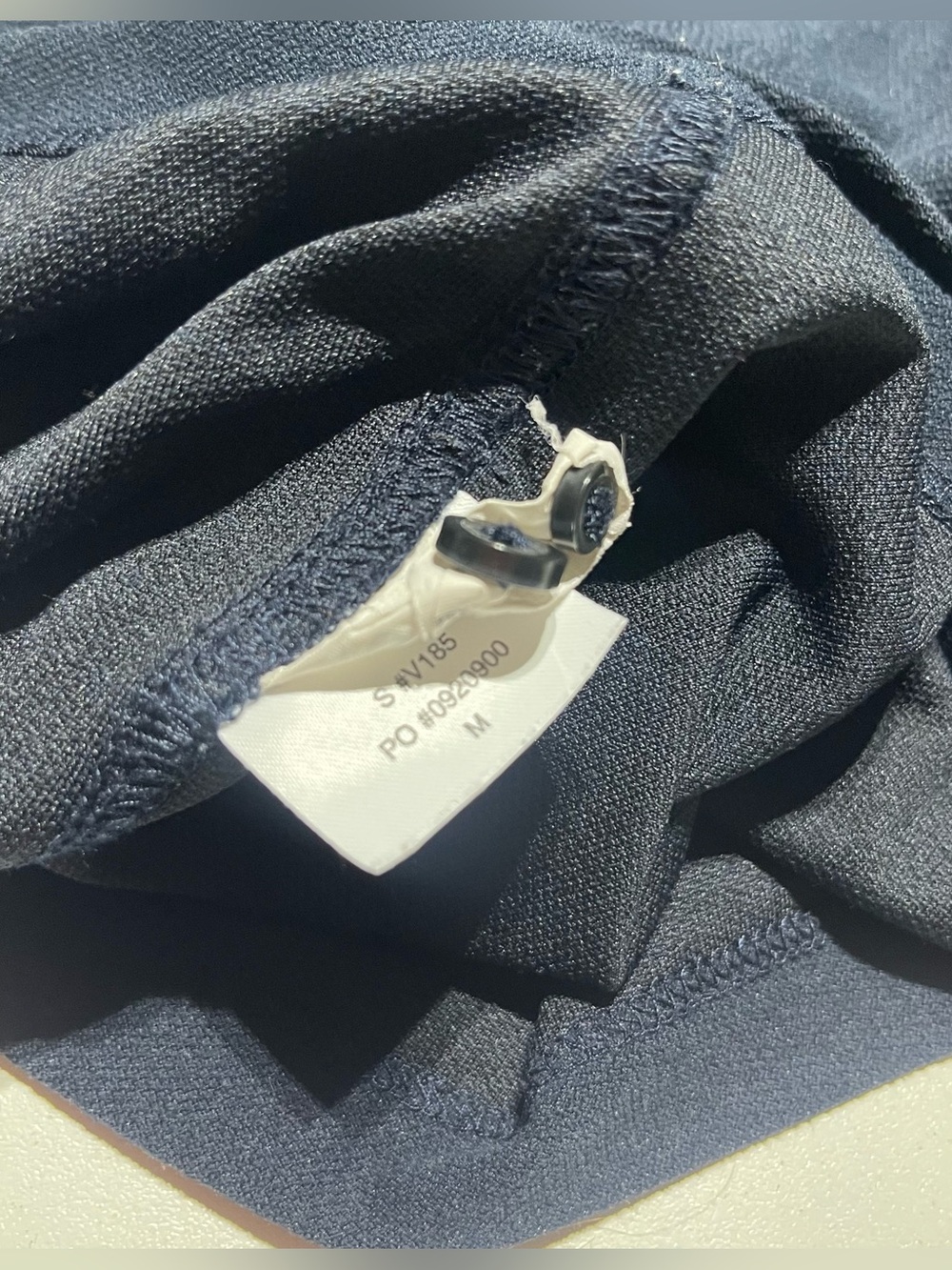 Vuori Ace Button Down Shirt Mens Medium Midnight Blue Performance Long Sleeve - Picture 5 of 5
